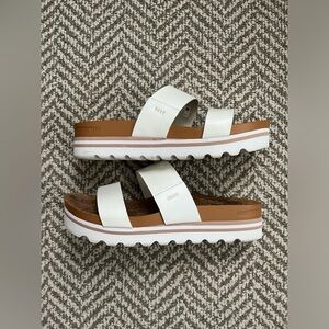 Reef Cushion Vista Hi Sandals